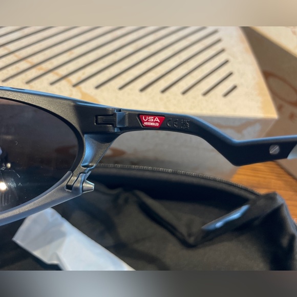 NEW OAKLEY PLANTARIS MATTE BLACK PRIZM GREY TRAVIS SCOTT Nose Piece USA 2024 - Picture 7 of 14